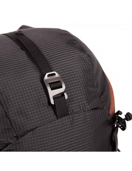 squirrel 22l (black ) - mochila escalada - blue ice