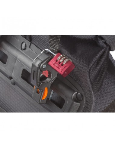 aqua front light ( green ) - bolsas dentaleras 2 piezas  22l - vaude