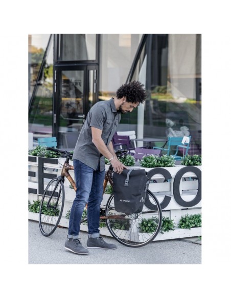 aqua back deluxe (black) 48l - alforjas traseras (2 piezas de 24l) - vaude